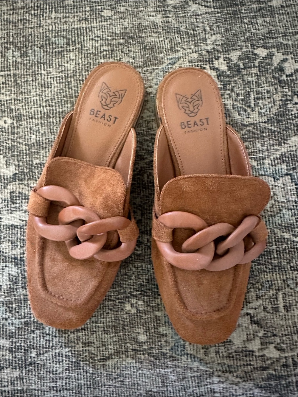 BEAST FASHION Women's Brown Suede Chain-Link Mules